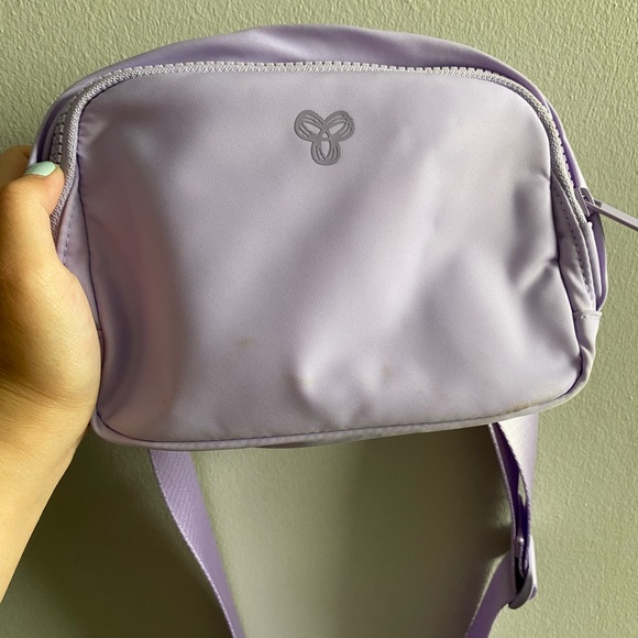 Used TNAction On-the-Way Belt Bag - Picture 1 of 5